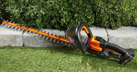5 Common Mistakes to Avoid When Using Hedge Trimmers