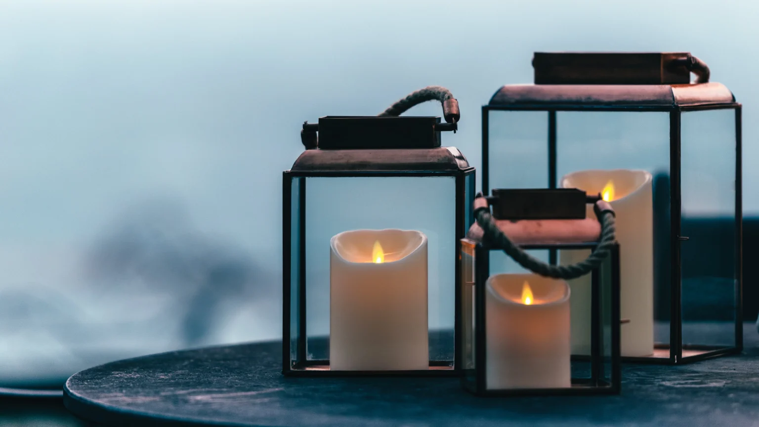 Flameless Window Candles: Why They’re the Future of Home Lighting
