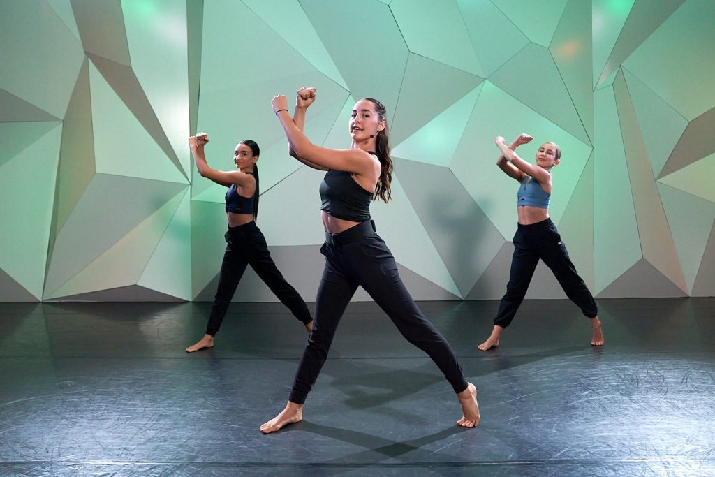 Why Dance Tops Are a Must-Have for Modern Dancers and Active Performers