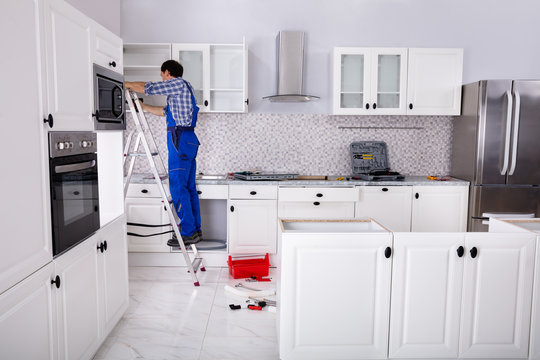 How to Choose an Expert for Installing Kitchen Cabinets in North Liberty, IA